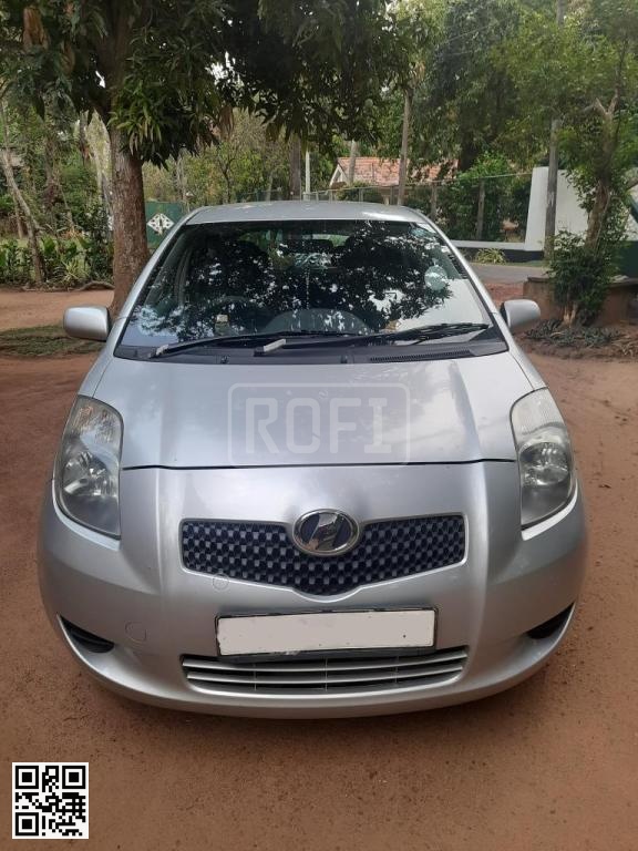 Toyota Vitz for rent in Wennappuwa