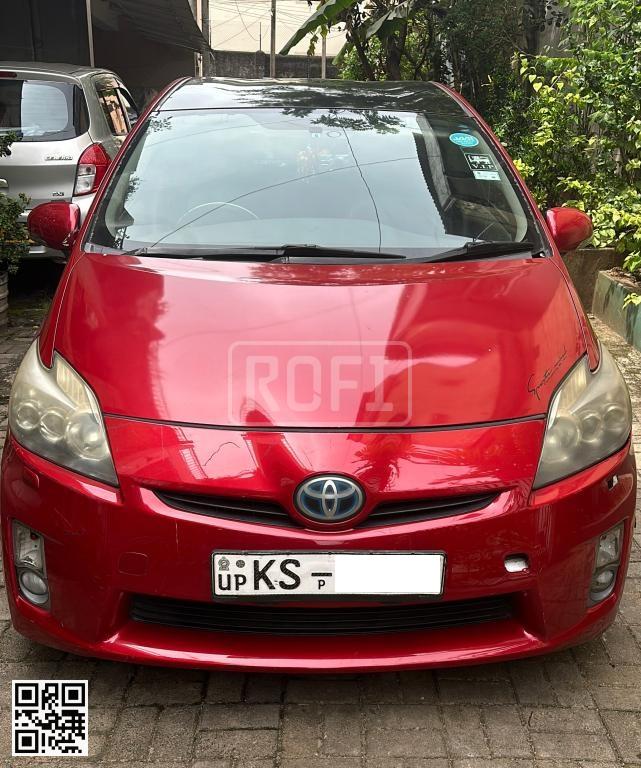 Toyota Prius for rent in Colombo 1