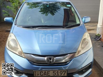 Honda Fit Shuttle for rent in Matugama