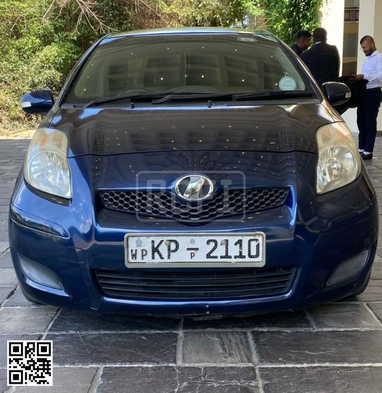 Toyota Vitz for rent in Kalutara