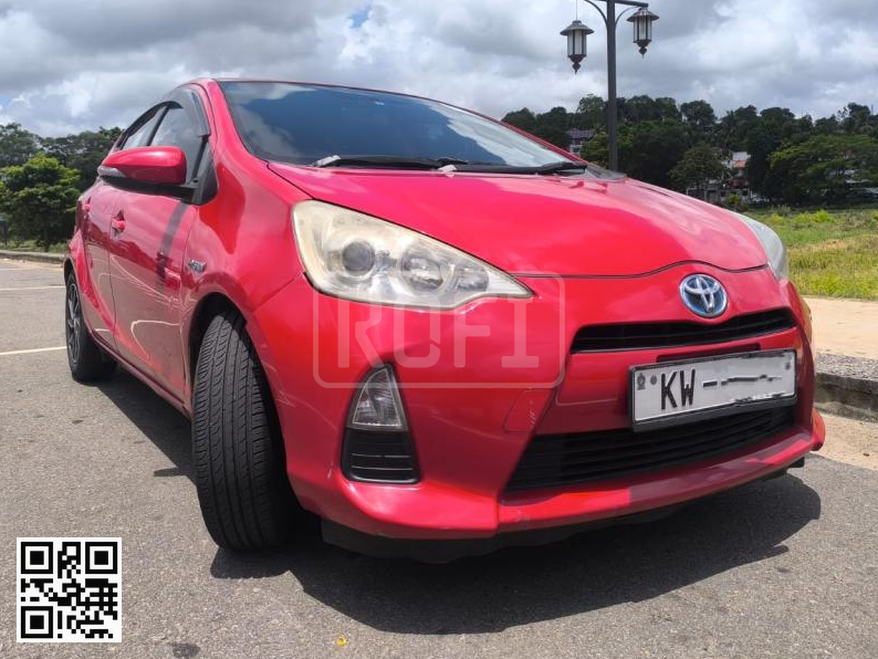 Toyota Aqua Hybrid for rent in Katunayake