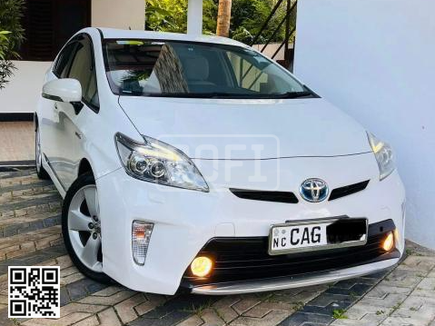 Toyota Prius Hybrid for rent in Matara