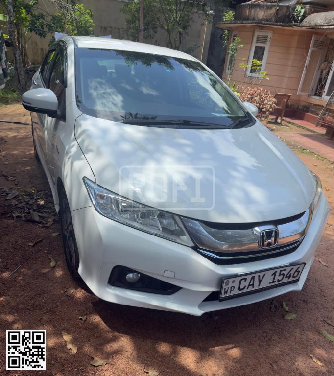 Honda Grace Hybrid for rent in Kalutara