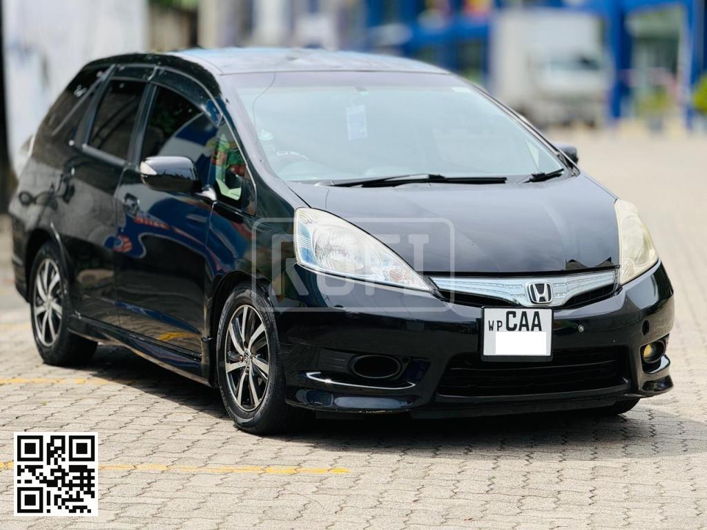 Honda Fit Shuttle for rent in Katunayake