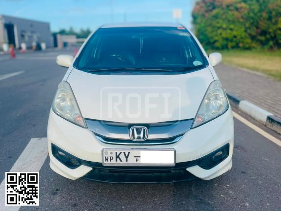 Honda Fit Shuttle for rent in Katunayake