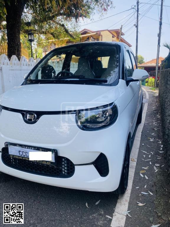 Henrey MINCAR for rent in Wellampitiya