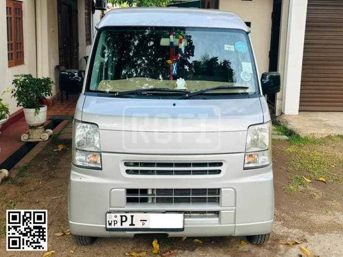 Nissan Clipper for rent in Panadura